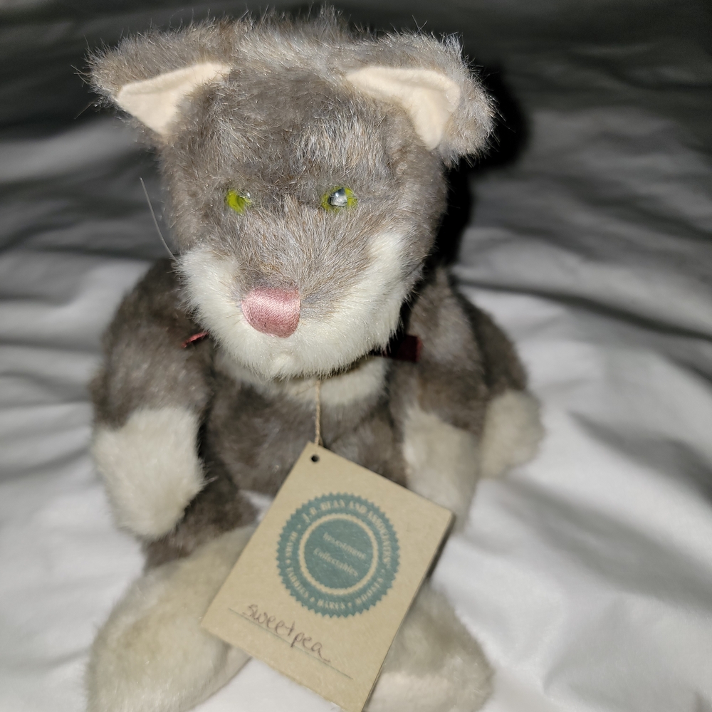 Plush Cat Toy - Gray and White